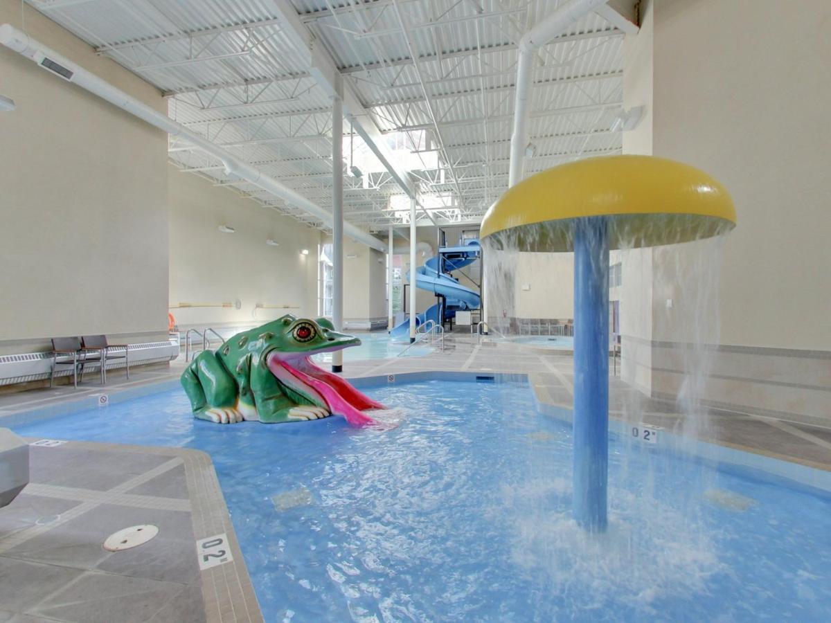 The Mountaineer By Instantsuites Pool & Hottub Canmore Exterior foto